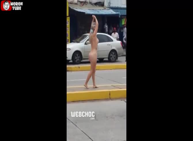 Video :She opposes vaccinations while nude!
